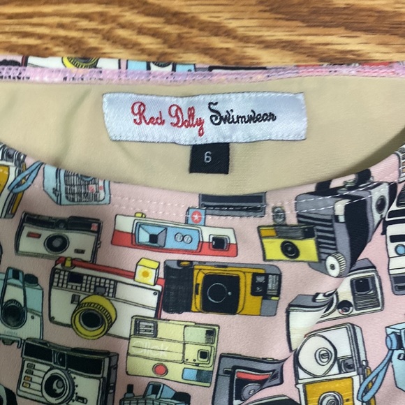 ADORABLE Red Dolly Two-Piece Girls Swimsuit - Picture 4 of 5